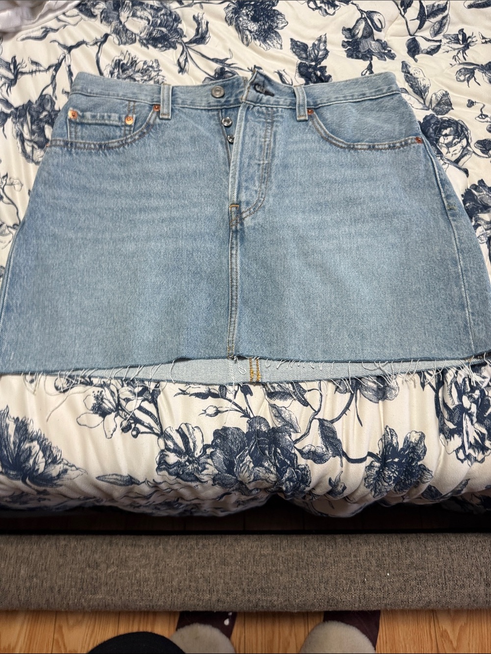 Light Blue Levi’s 501 Denim Mini Skirt - Classic Casual Style